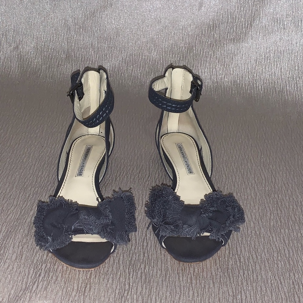 Vera Wang Lavender flats size 6.5